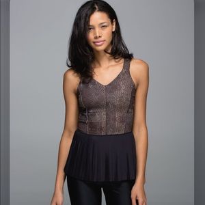 lululemon pleated peplum city workout tank top